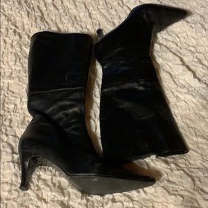 Leather upper boots. Black